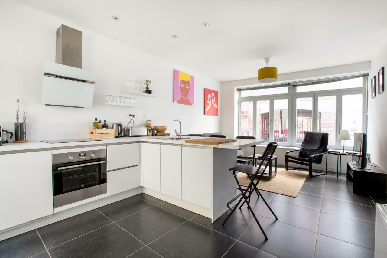 Charmant Appartement Au Coeur Du Vieux Lille Luaran gambar